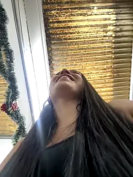 Snapshot of catalina_garciaa chatting on December 5, 6:59 pm catalina garciaa online show from December 5, 6:59 pm