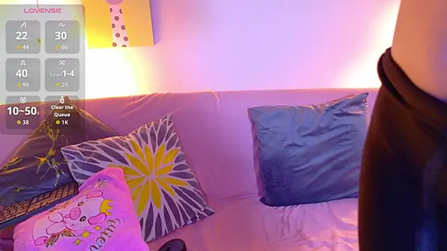 Snapshot of BabyDollvibes chatting on October 14, 6:09 pm BabyDollvibes online show from October 14, 6:09 pm