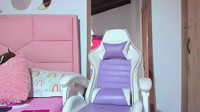 Snapshot of BabyDollvibes chatting on November 24, 9:14 pm BabyDollvibes online show from November 24, 9:14 pm