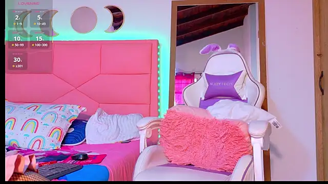 Snapshot of BabyDollvibes chatting on December 13, 7:53 pm BabyDollvibes online show from December 13, 7:53 pm