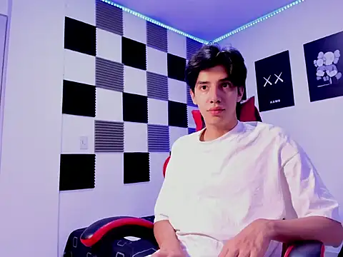 Snapshot of jeycobb chatting on October 18, 11:44 am jeycobb online show from October 18, 11:44 am