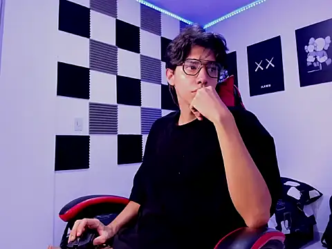 Snapshot of jeycobb chatting on October 19, 12:06 pm jeycobb online show from October 19, 12:06 pm