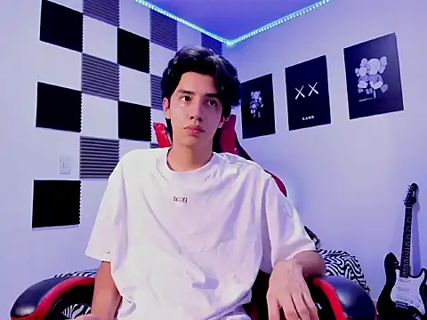 Snapshot of jeycobb chatting on November 3, 12:06 pm jeycobb online show from November 3, 12:06 pm