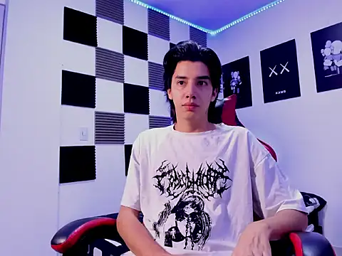 Snapshot of jeycobb chatting on December 14, 12:32 pm jeycobb online show from December 14, 12:32 pm