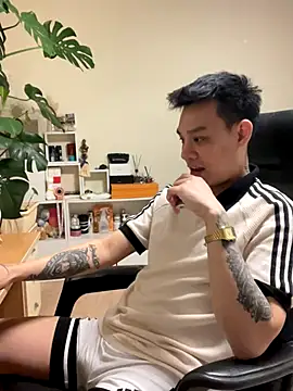 Snapshot of latava chatting on October 31, 5:47 pm latava online show from October 31, 5:47 pm