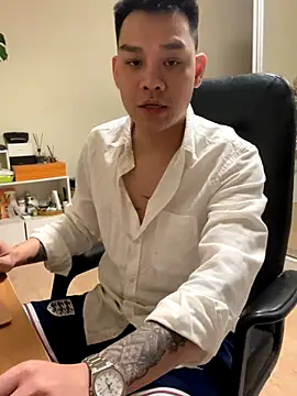 Snapshot of latava chatting on November 11, 3:12 pm latava online show from November 11, 3:12 pm