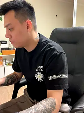 Snapshot of latava chatting on November 16, 5:07 pm latava online show from November 16, 5:07 pm