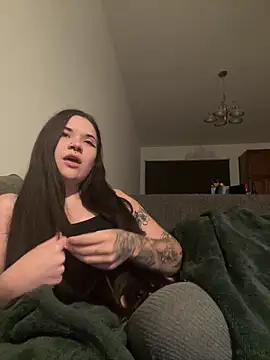 Snapshot of Jynx420friendly chatting on March 29, 3:06 am Jynx420friendly online show from March 29, 3:06 am