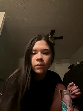 jynx420friendly101 online show from October 3, 5:37 am