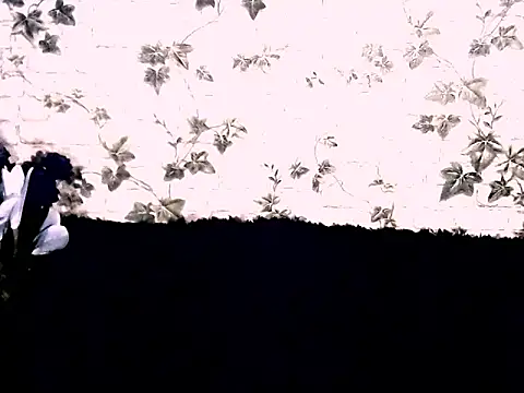 Snapshot of illustion69 chatting on October 9, 1:09 pm illustion69 online show from October 9, 1:09 pm