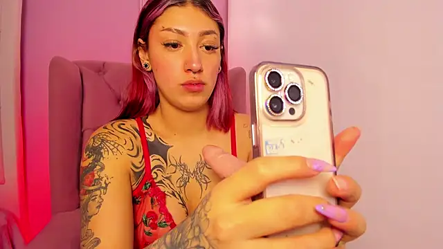 ZammyRossee online show from December 19, 4:19 am