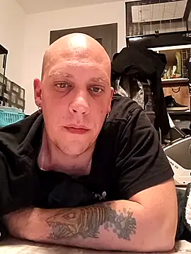 Kobradera1984 online show from November 20, 11:04 pm