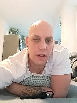 Kobradera1984 online show from December 1, 8:52 am