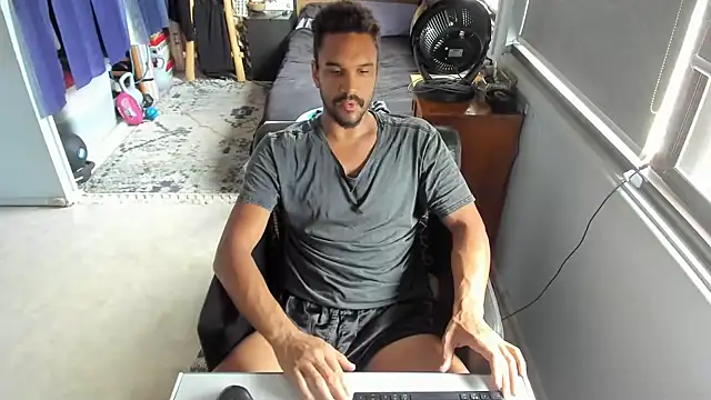 CassiusJohnson online show from October 17, 1:31 am