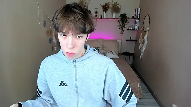 MarkBranston online show from March 1, 11:01 am