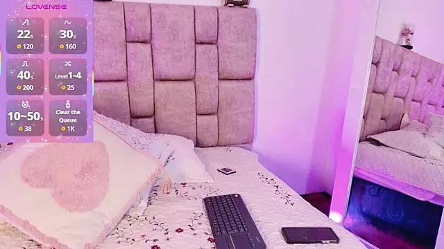 AmyVega  online show from November 14, 3:00 pm