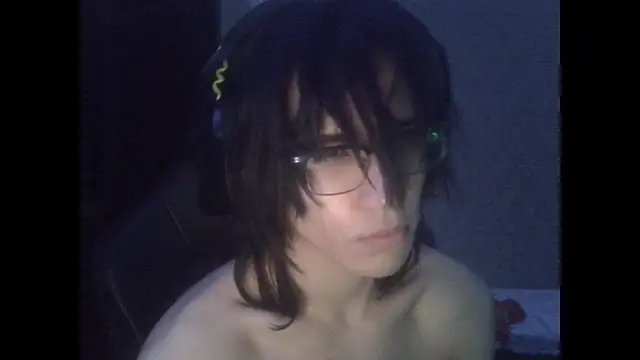 ravenscythe  online show from October 6, 10:51 pm