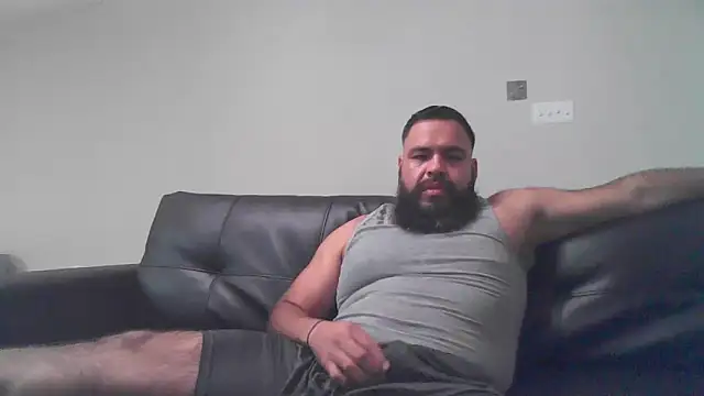 BigJohnBear39 online show from October 4, 5:38 am