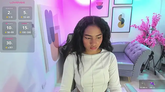 Juliie coper online show from November 14, 12:48 pm