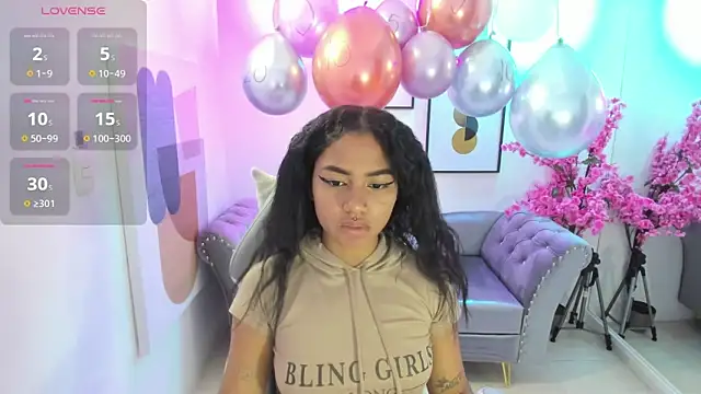 Juliie coper online show from November 15, 12:34 pm