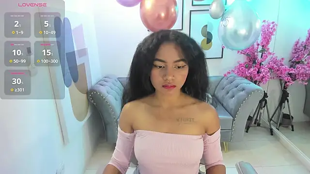 Juliie coper online show from November 16, 12:33 pm