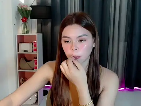 buttycamillex online show from July 3, 4:35 pm