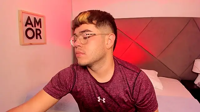 thiago occonor online show from November 4, 1:43 pm