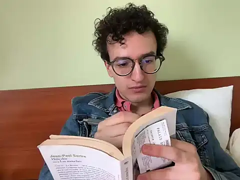 Poeta98xh online show from October 4, 1:53 pm