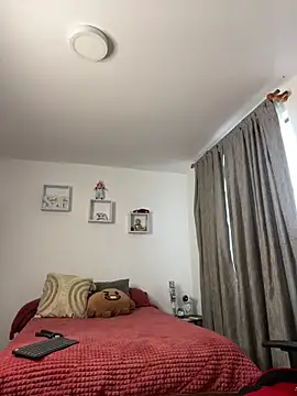 Snapshot of Ezzio_Scolaro chatting on November 8, 12:05 pm Ezzio Scolaro online show from November 8, 12:05 pm