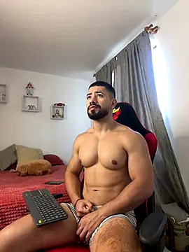 Snapshot of Ezzio_Scolaro chatting on November 26, 12:17 pm Ezzio Scolaro online show from November 26, 12:17 pm