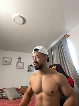 Snapshot of Ezzio_Scolaro chatting on November 27, 12:29 pm Ezzio Scolaro online show from November 27, 12:29 pm