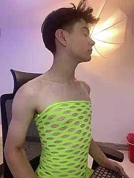 Sam Clark online show from November 11, 3:39 am