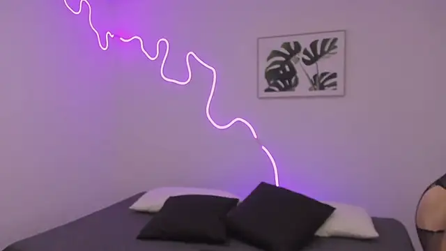 Sam Clark online show from December 15, 8:35 pm