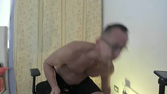  axelking  online show from March 17, 11:35 am