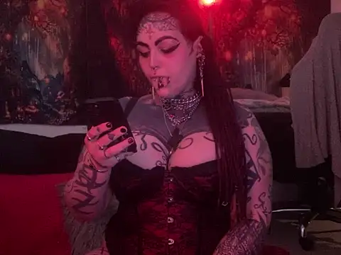 Snapshot of nyxvelon chatting on April 10, 8:02 pm nyxvelon online show from April 10, 8:02 pm