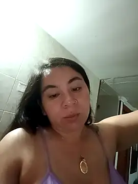 Snapshot of Hatria_Nuu chatting on October 14, 1:28 am Hatria Nuu online show from October 14, 1:28 am