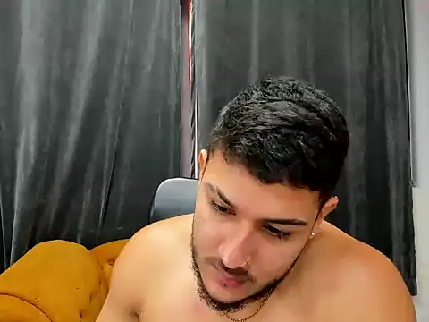 jasonshaw25 online show from December 16, 5:51 pm