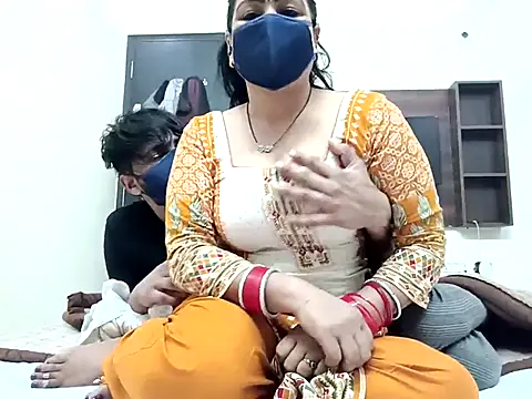 horny milf couple online show from January 16, 5:50 pm