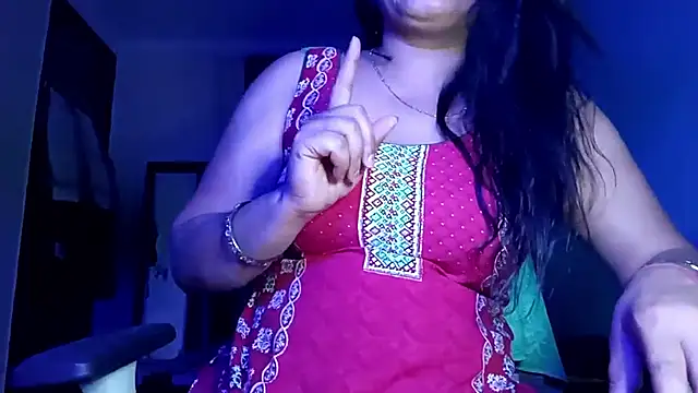 horny milf couple online show from April 29, 7:31 pm