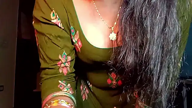 horny milf couple online show from May 9, 6:57 pm