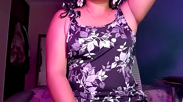 horny milf couple online show from May 11, 7:11 pm