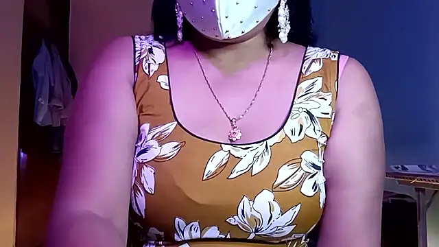 horny milf couple online show from May 22, 7:19 pm