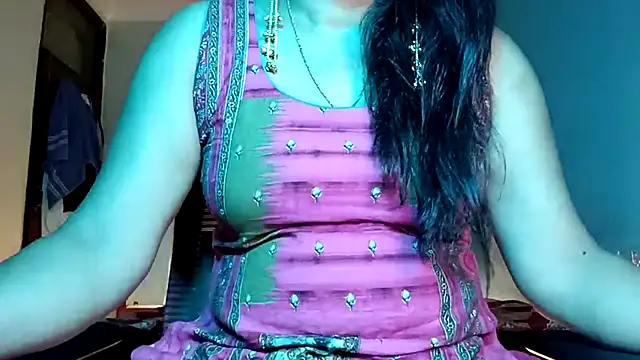 horny milf couple online show from May 31, 12:08 am