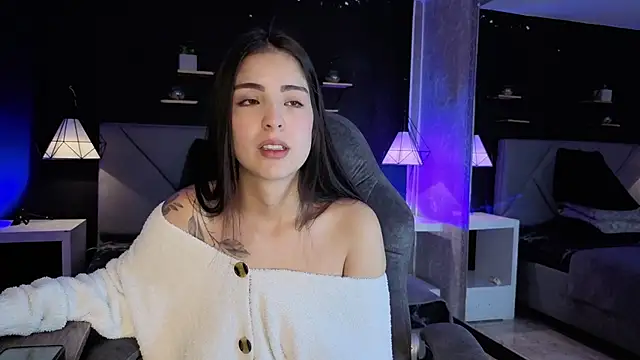 Snapshot of giapearl25 chatting on October 17, 12:19 pm giapearl25 online show from October 17, 12:19 pm