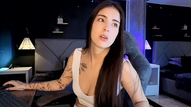 Snapshot of giapearl25 chatting on October 29, 1:02 pm giapearl25 online show from October 29, 1:02 pm