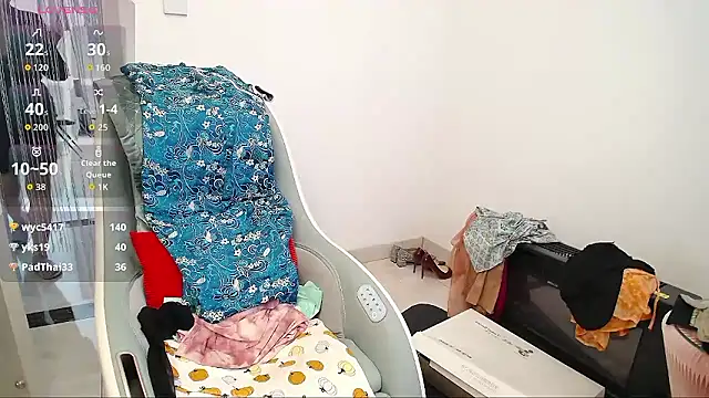 Snapshot of selinajuan chatting on November 9, 3:27 am selinajuan online show from November 9, 3:27 am