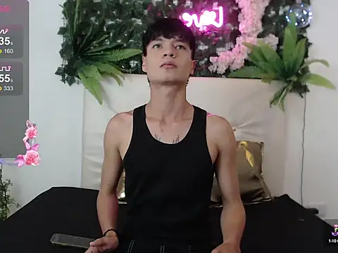 Snapshot of alex_russo__ chatting on October 8, 3:15 am alex russo online show from October 8, 3:15 am