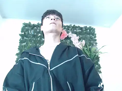 Snapshot of alex_russo__ chatting on October 30, 4:08 pm alex russo online show from October 30, 4:08 pm