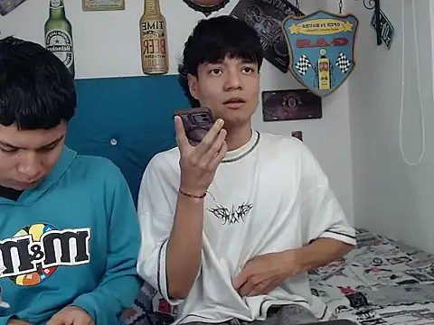 Snapshot of alex_russo__ chatting on March 17, 11:19 pm alex russo online show from March 17, 11:19 pm