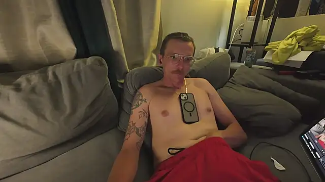 AverageMaleJay online show from June 17, 2:36 am